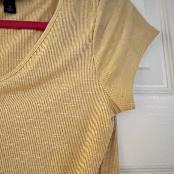 BCX Cuff Sleeve Yellow Top - Picture 5 of 5
